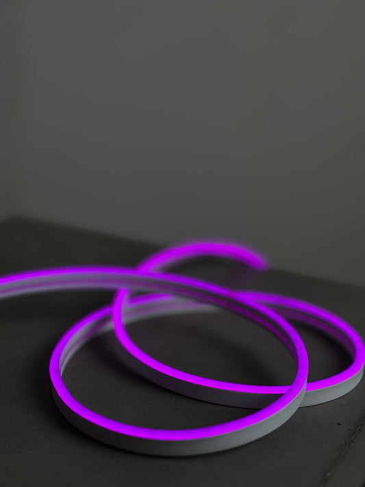 Гибкая неоновая лента Purple 12V/DC – LED шнур, 6x12мм, 9Вт/м