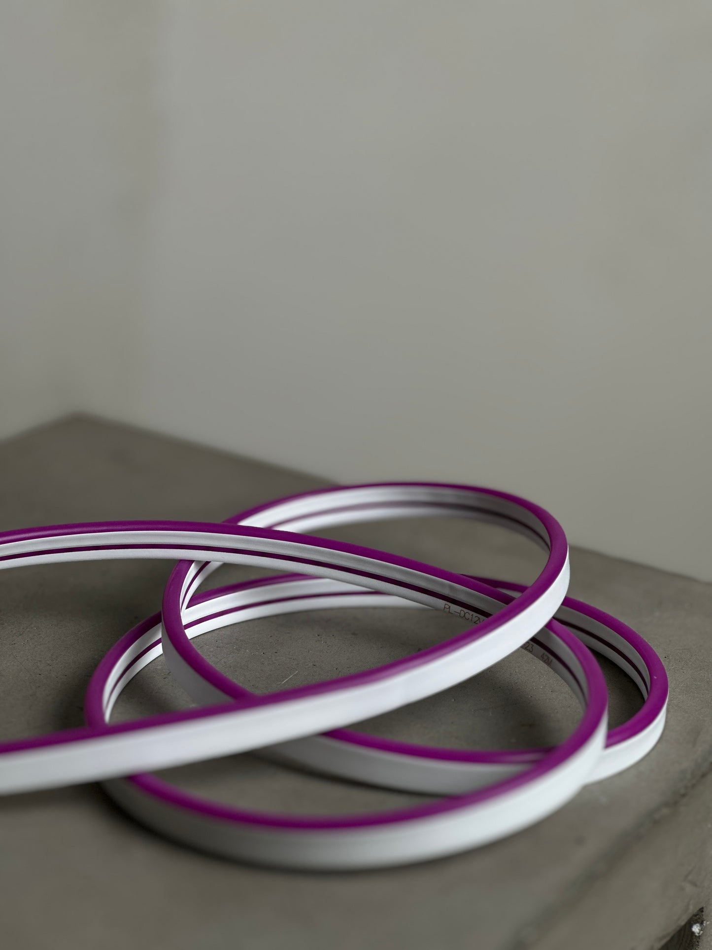 Purple LED Rope Light 12V/DC – Flexible Neon Strip, 6x12mm, 9W/M