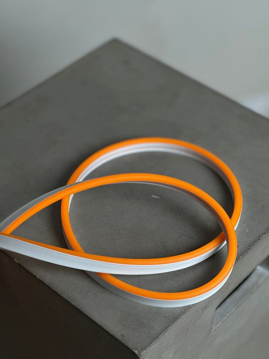 Гибкая неоновая лента Orange 12V/DC – LED шнур, 8x16мм, 9Вт/м