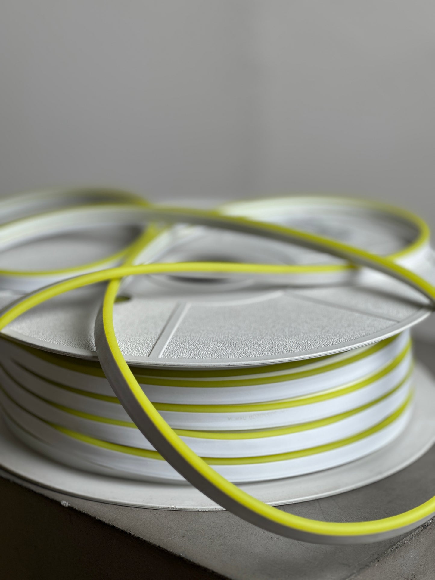 LED Neona Flex lente Lemon Yellow 12V/DC – Gaismas virtene, 6x12mm, 9W/m
