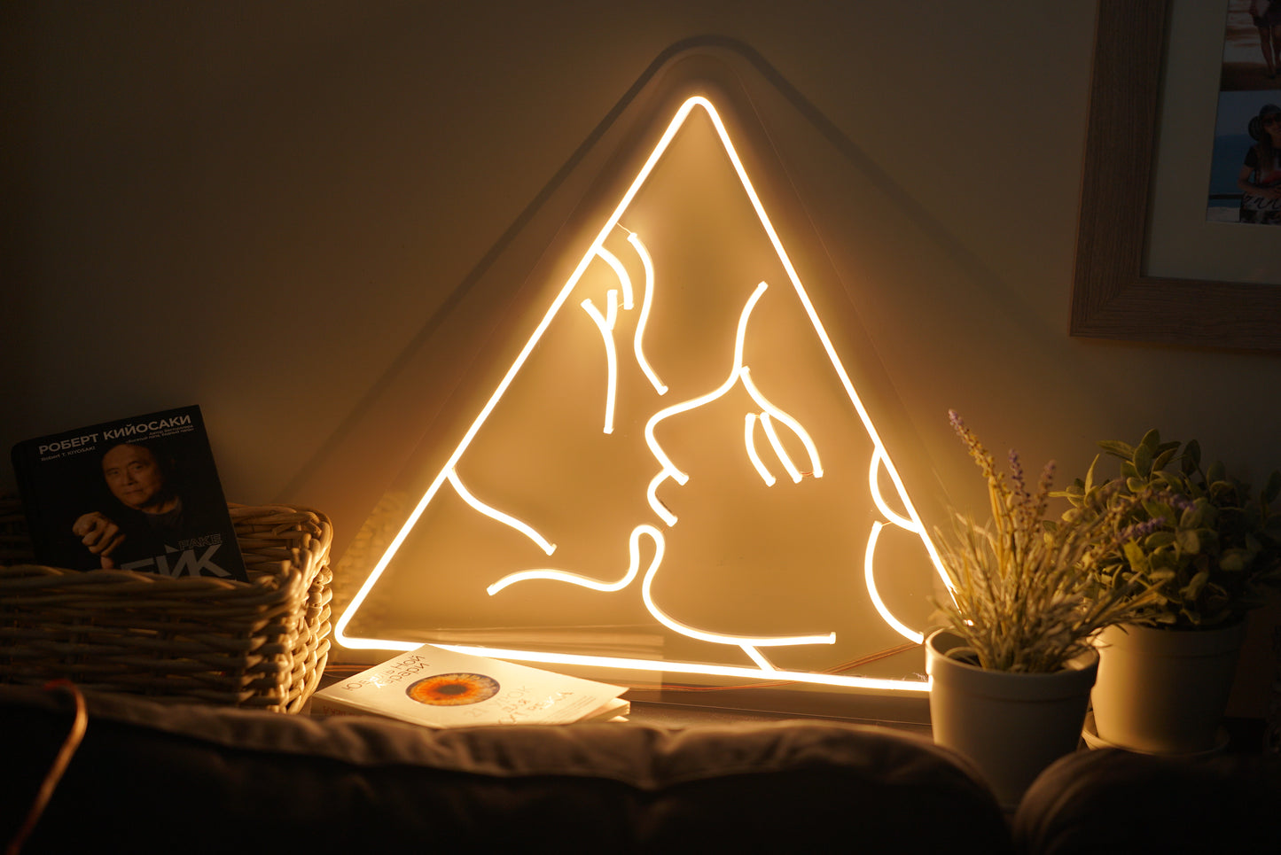 "Love Triangle/Kiss" Neon LED Sign